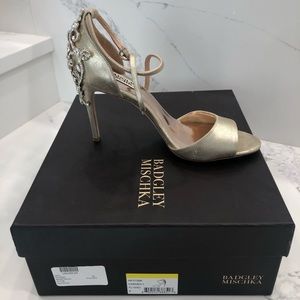 Badgley Mischka Shoes Size 8 BRAND NEW